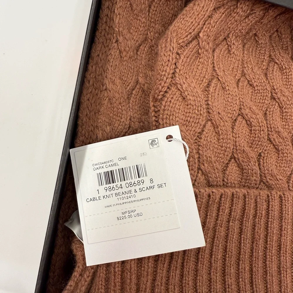 $225 Coach Cable‎ Knit Beanie & Scarf Unisex Gift Set – Dark Camel DAMAGED BOX